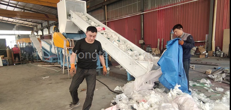 Yongte plastic filmrecyclingapparatuur heeft met succes de acceptatie-inspectie doorstaan