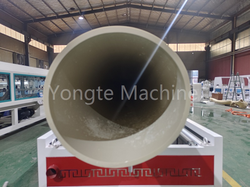 Yongte Plastic Machinery overwint de productieproblemen van 630 mm PVC -pijpen en bevordert de kwaliteitsontwikkeling van de industrie