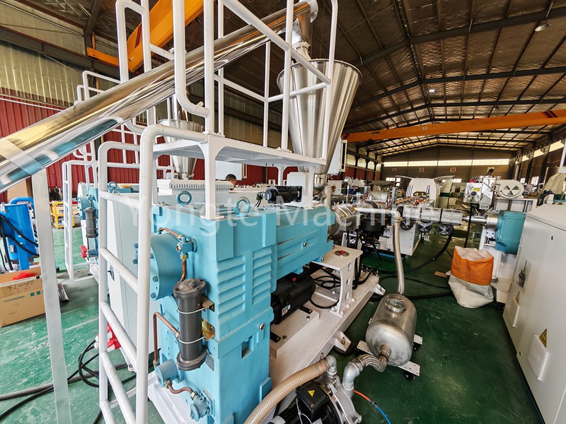 Waarom worden we corrosiebestendige schroef en vat uitrusten voor WPC Extruder?