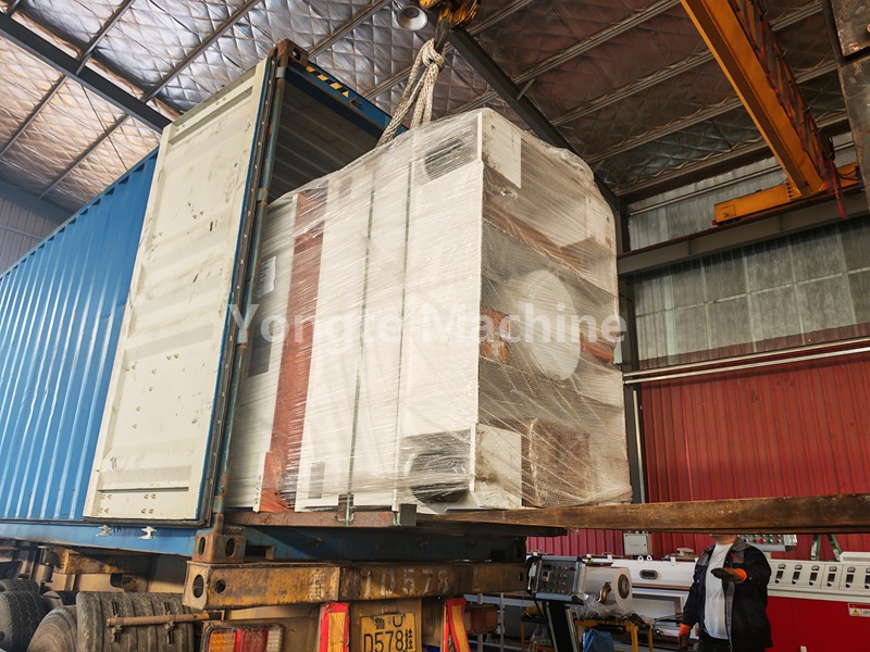 Yongte Plastic Recycling Equipment wordt verzonden naar een klant in Afrika