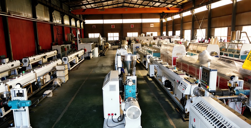 Yongte heeft met succes de productie van meerdere kunststof extrusielijnen voltooid