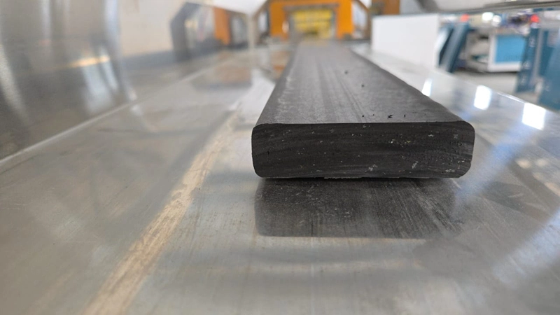 Kunststof houtpaneel dat machine maakt