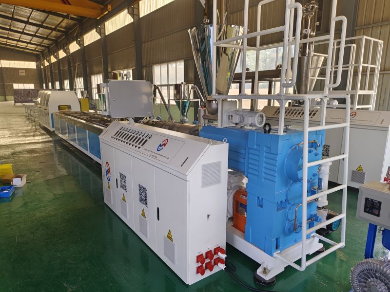 Schade aan de plastic extruder als de stroom plotseling uitvalt
