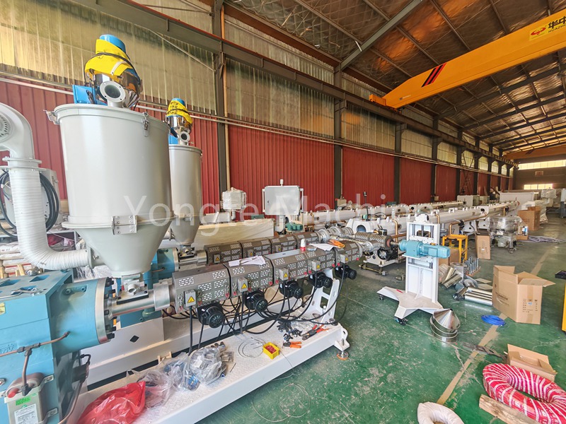Drie laag PPR Pipe Making Machine voor de klant van Algerije
