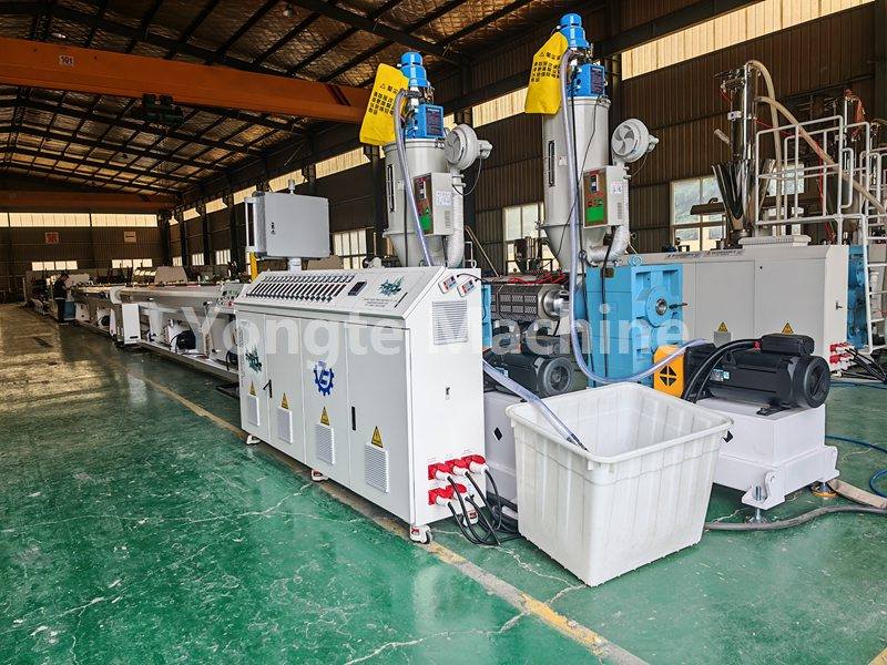 Yongte-extruder uitgerust met servomotor