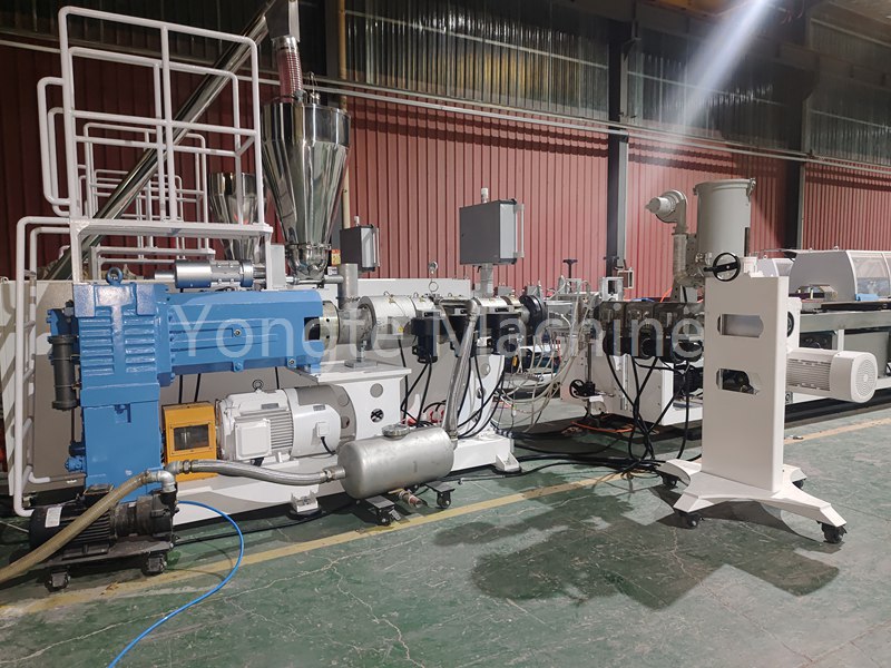 Co-Extrusion WPC Deck Plank Production Machine