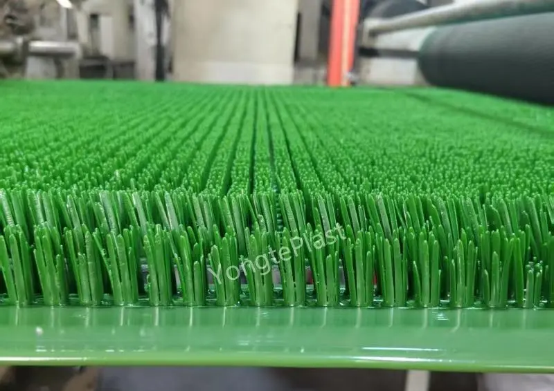 Goudpannende machine voor het maken van gras Goudpannende machine voor het maken van gras